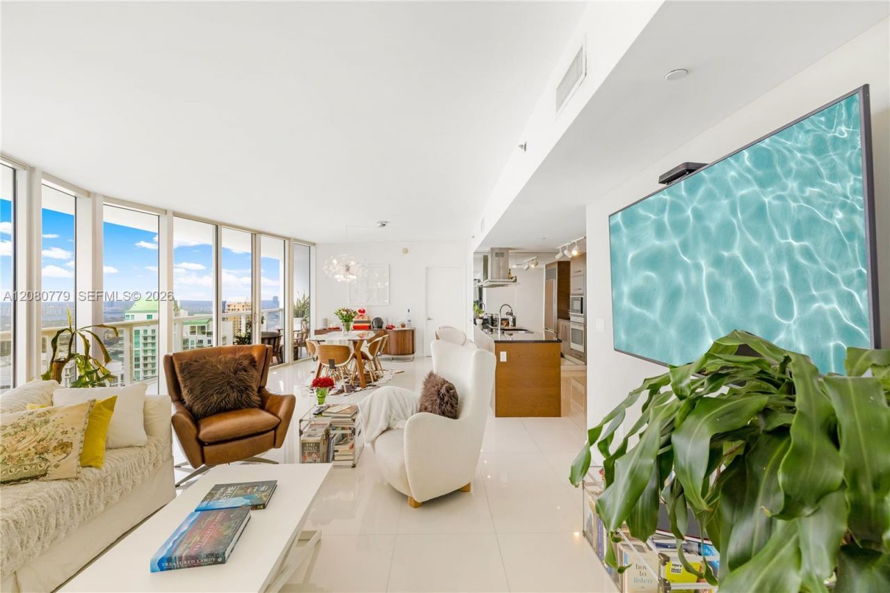 495 Brickell Ave, Unit 4704, Miami, FL 33131 Photo