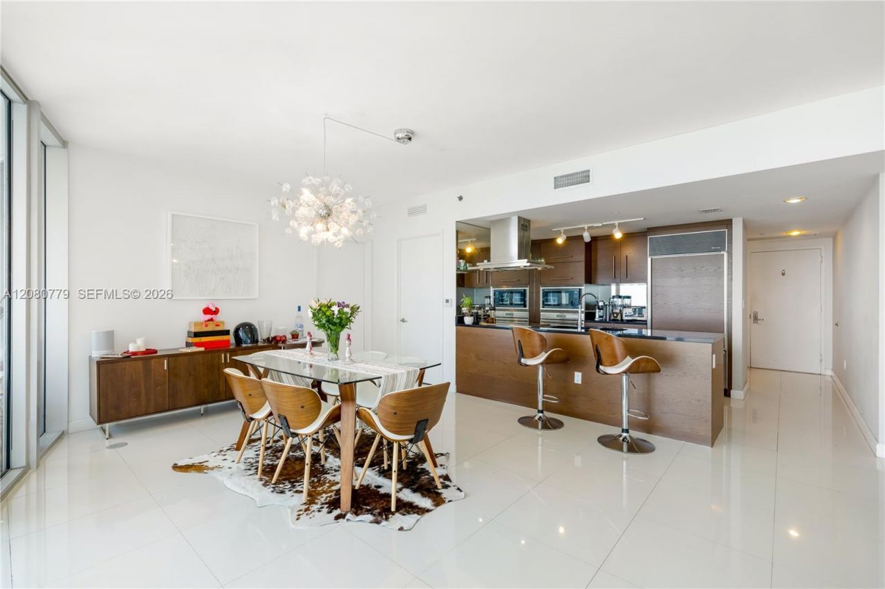 495 Brickell Ave, Unit 4704, Miami, FL 33131 Photo