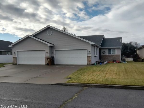 7015 N Hamilton St , Spokane, WA 99208