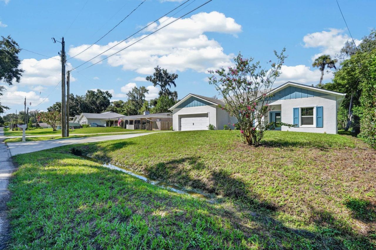 362 Oliver Drive, New Smyrna Beach, FL 32168 Photo