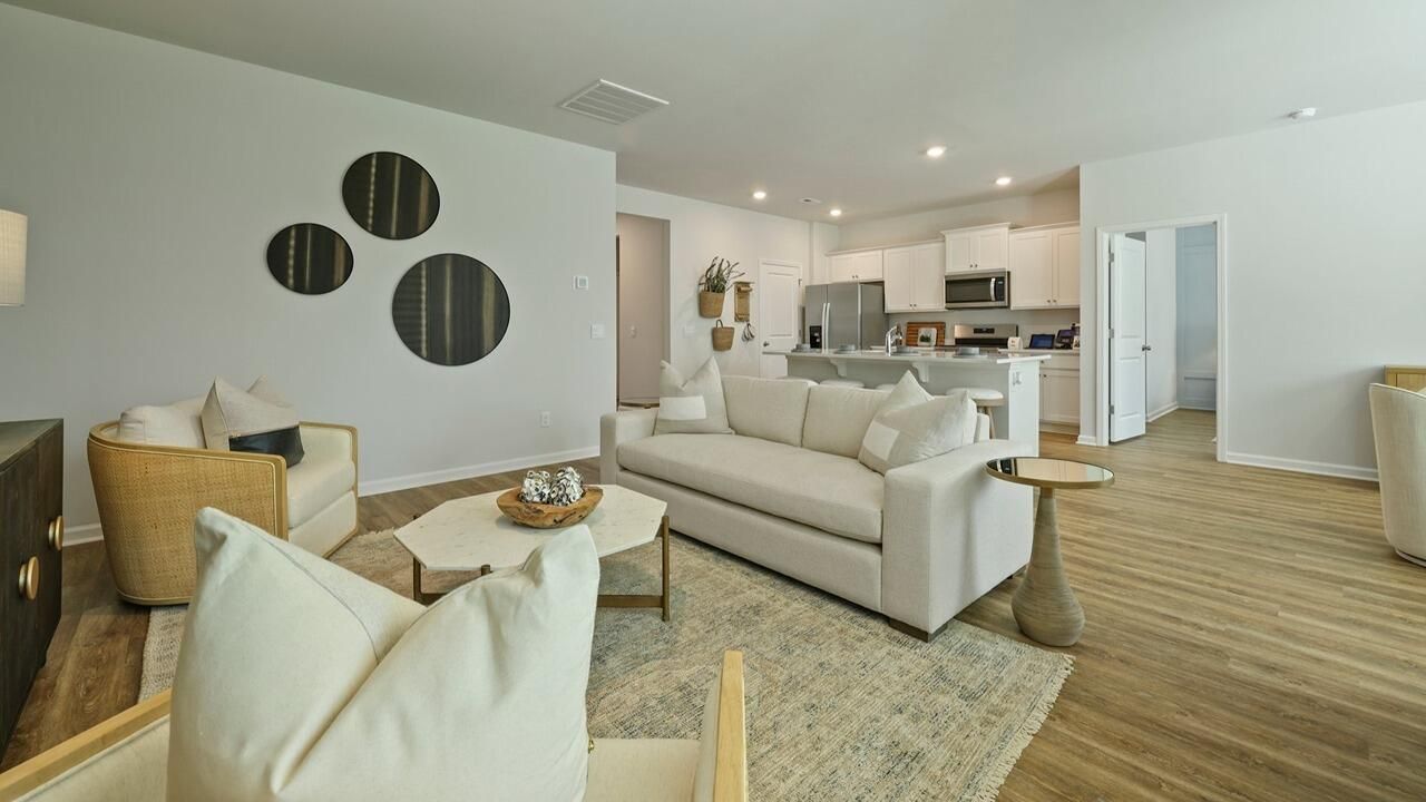 1018 Mountaintop Way Photo 15