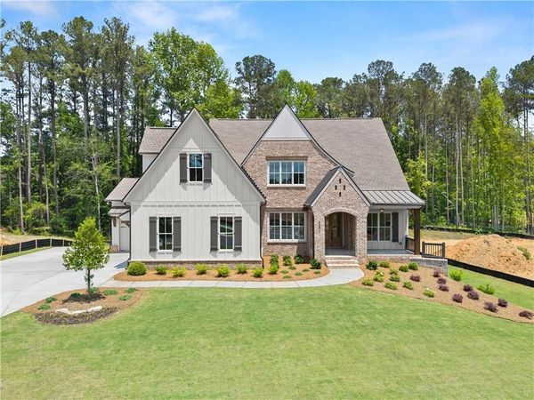 002 Amber Glow Lane NW, Acworth, GA 30101