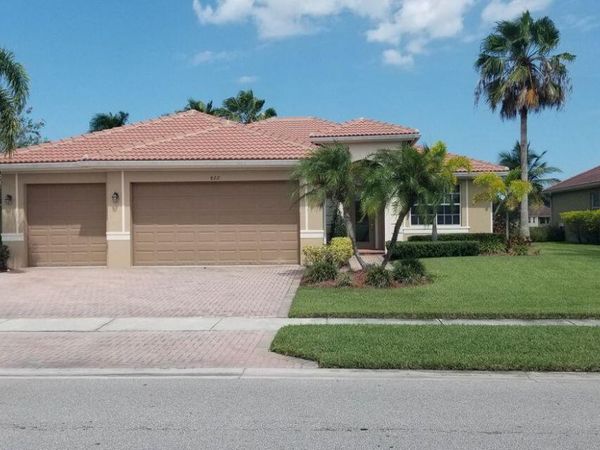 822 BENT CREEK Drive, Fort Pierce, FL 34947