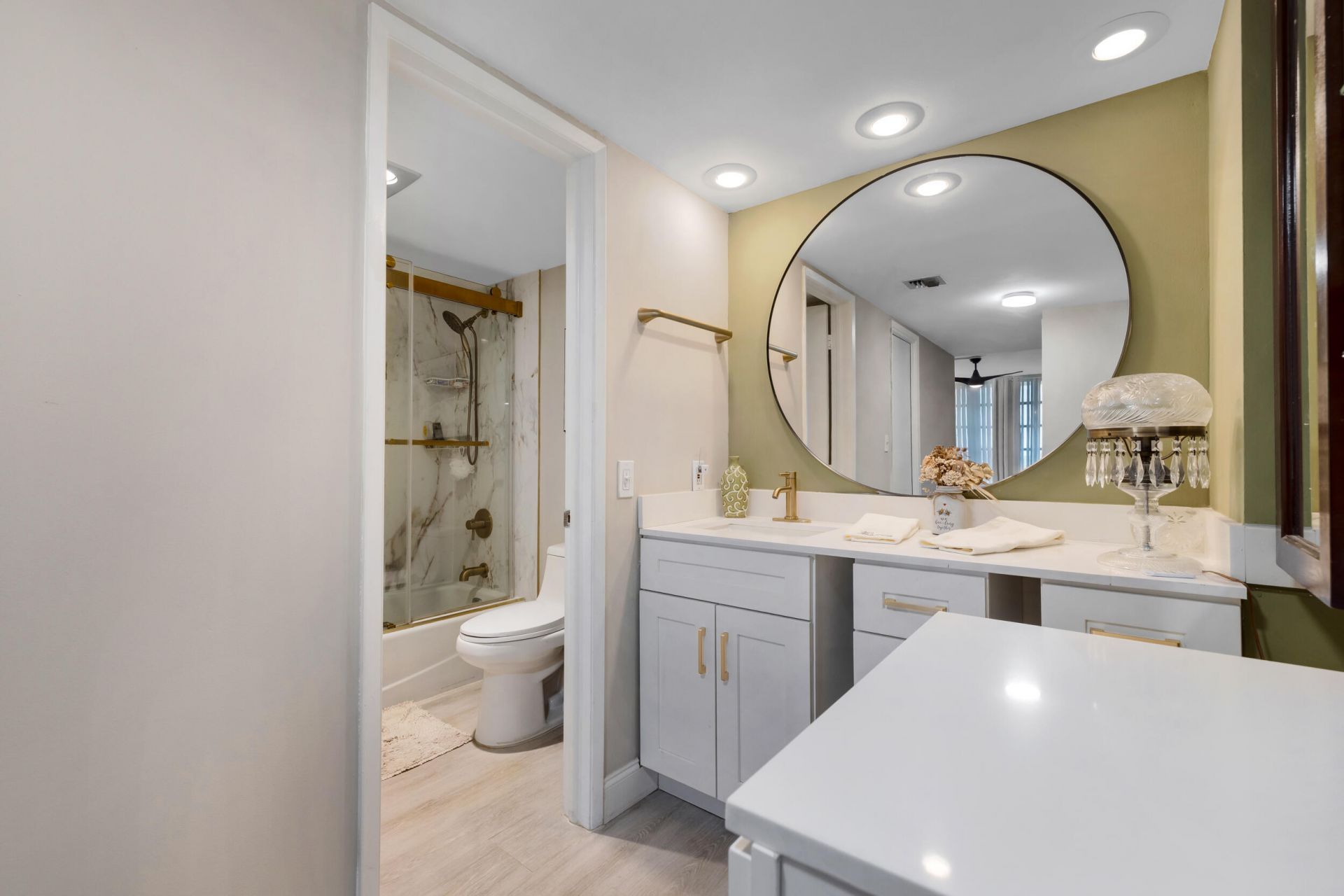 3960 Oaks Clubhouse Drive, Unit 504, Pompano Beach, FL 33069 Photo