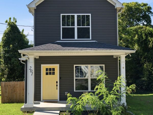 201 16th Ave E, Springfield, TN 37172