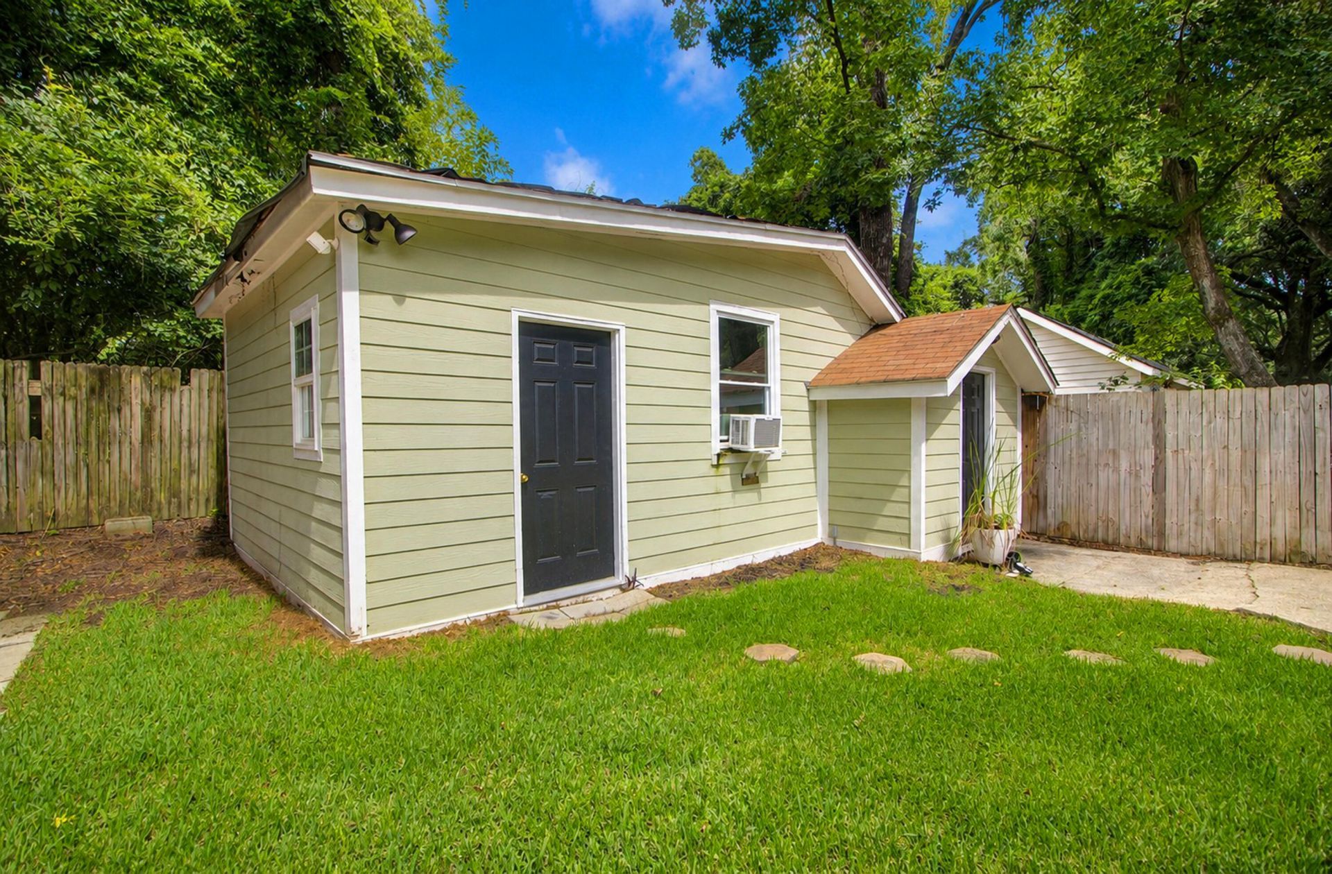 214 Live Oak Avenue Photo 25