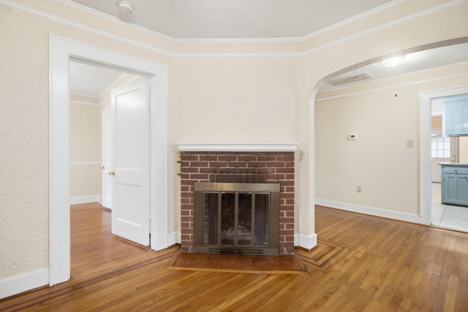 214 Live Oak Avenue Photo 6