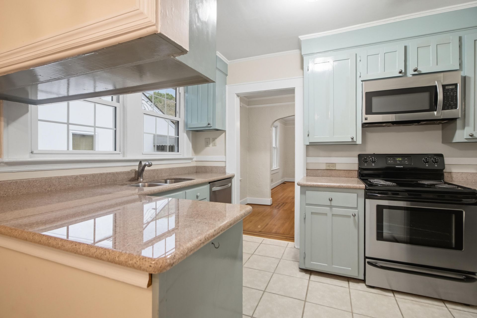 214 Live Oak Avenue Photo 9