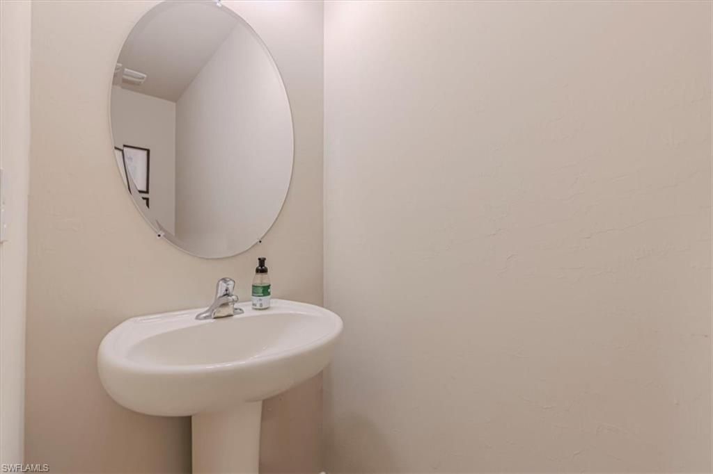 15457 Wildflower Cir, Naples, FL 34119 Photo