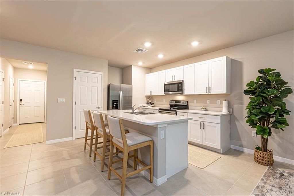 15457 Wildflower Cir, Naples, FL 34119 Photo