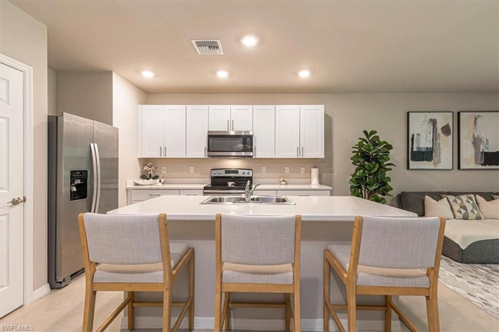 15457 Wildflower Cir, Naples, FL 34119 Photo