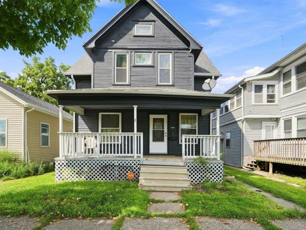408 6th Avenue SW, Cedar Rapids, IA 52404