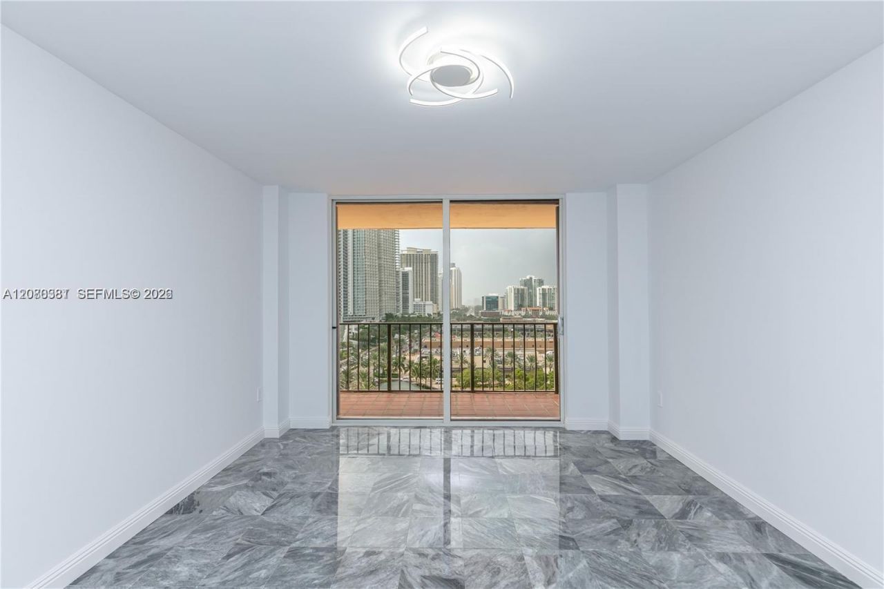 210 174th St , Unit 1201, Sunny Isles Beach, FL 33160 Photo