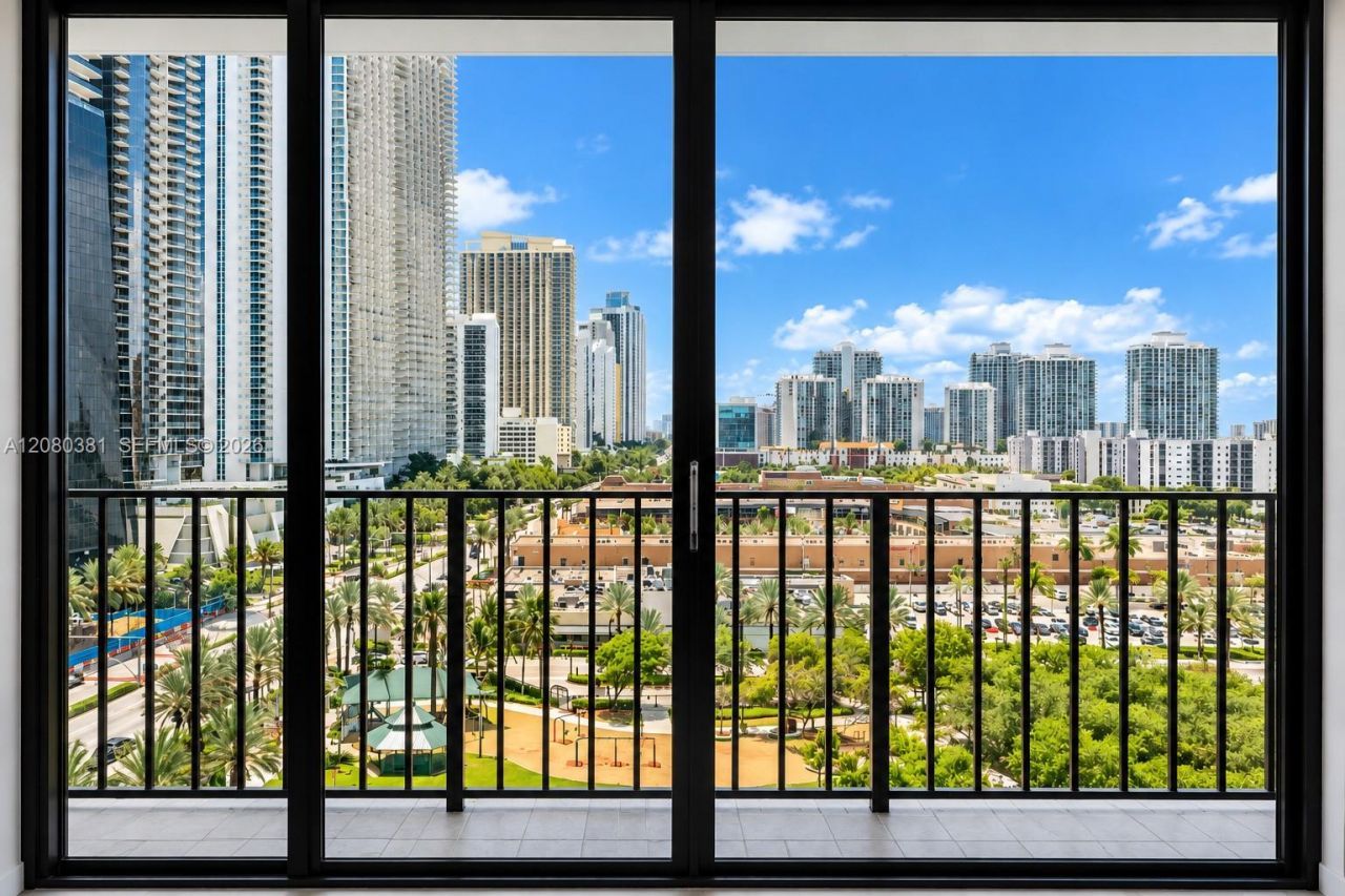210 174th St, Unit 1201, Sunny Isles Beach, FL 33160 Photo
