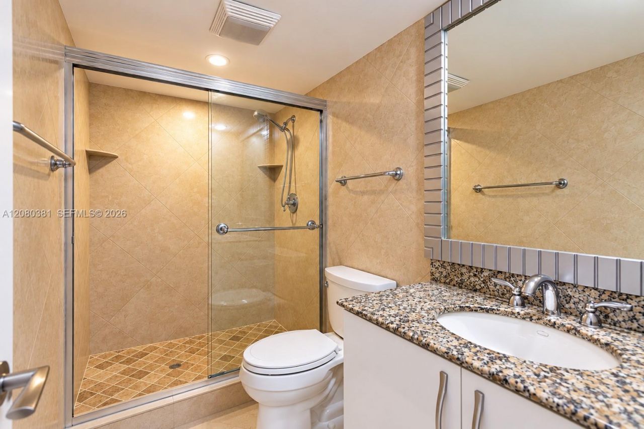210 174th St, Unit 1201, Sunny Isles Beach, FL 33160 Photo