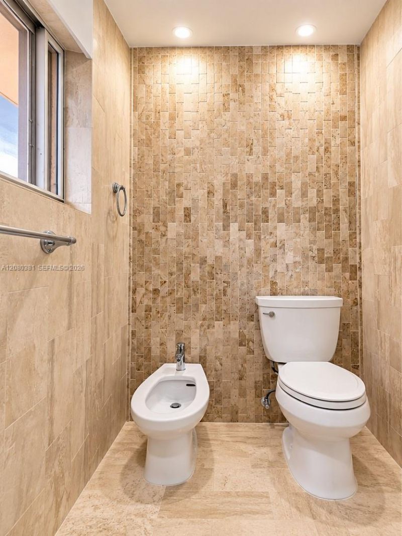 210 174th St, Unit 1201, Sunny Isles Beach, FL 33160 Photo