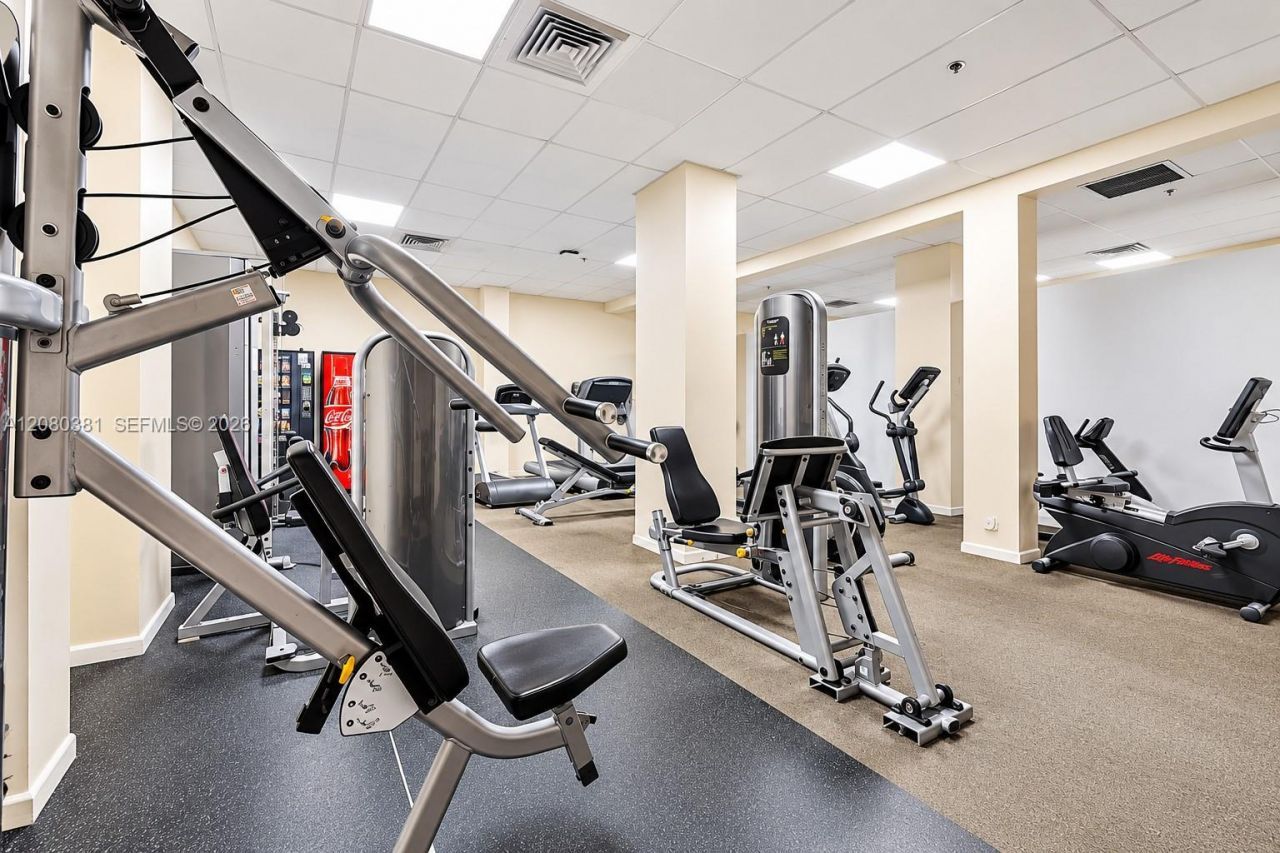 210 174th St, Unit 1201, Sunny Isles Beach, FL 33160 Photo