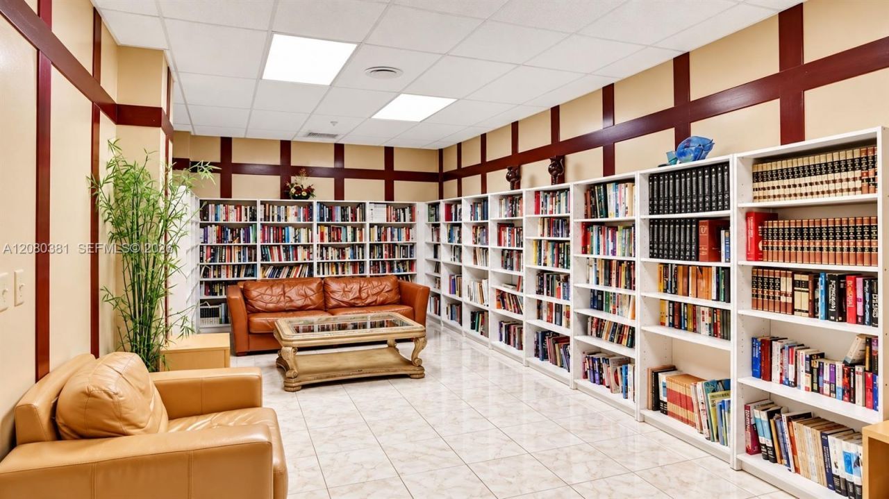 210 174th St, Unit 1201, Sunny Isles Beach, FL 33160 Photo
