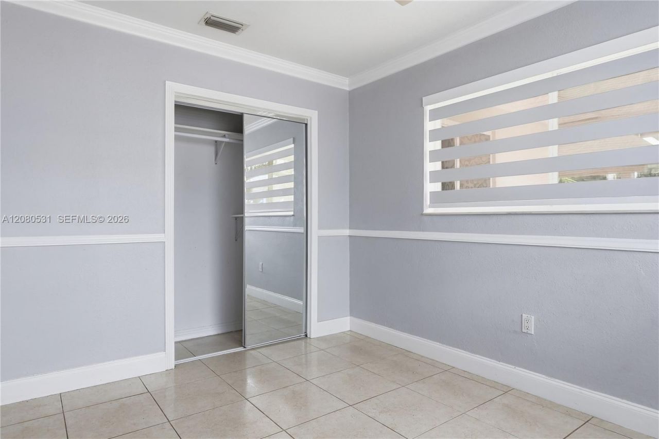 5505 W 14th Ln, Hialeah, FL 33012 Photo