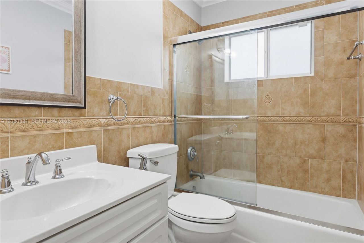 5505 W 14th Ln, Hialeah, FL 33012 Photo