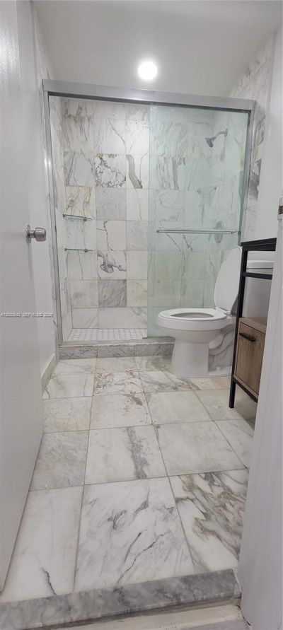 455 Golden Isles Dr , Unit 310, Hallandale Beach, FL 33009 Photo