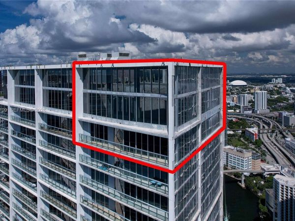 465 Brickell Ave, Unit PH5701, Miami, FL 33131