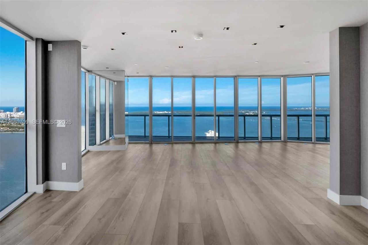 465 Brickell Ave, Unit PH5701, Miami, FL 33131 Photo