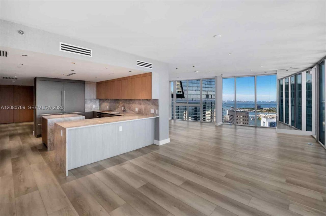 465 Brickell Ave, Unit PH5701, Miami, FL 33131 Photo