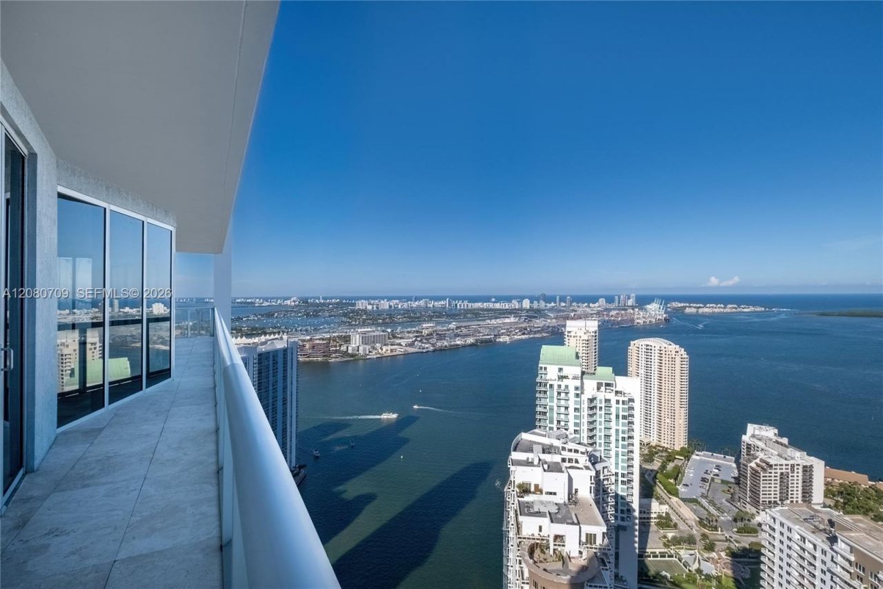 465 Brickell Ave, Unit PH5701, Miami, FL 33131 Photo