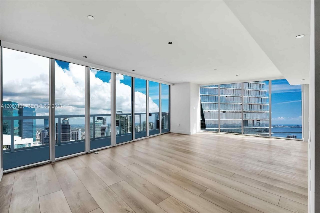 465 Brickell Ave, Unit PH5701, Miami, FL 33131 Photo