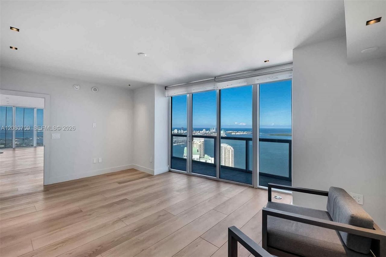 465 Brickell Ave, Unit PH5701, Miami, FL 33131 Photo