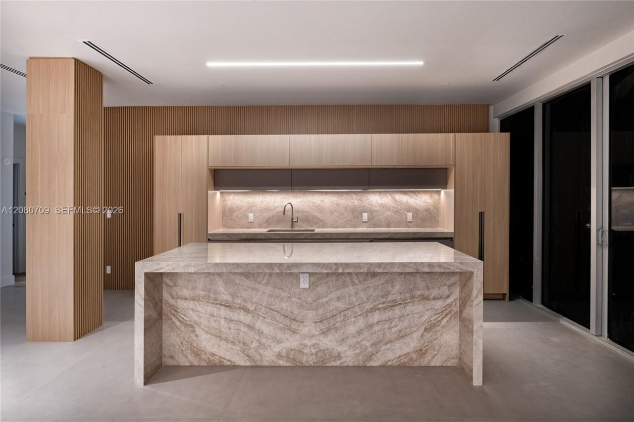 465 Brickell Ave, Unit PH5701, Miami, FL 33131 Photo