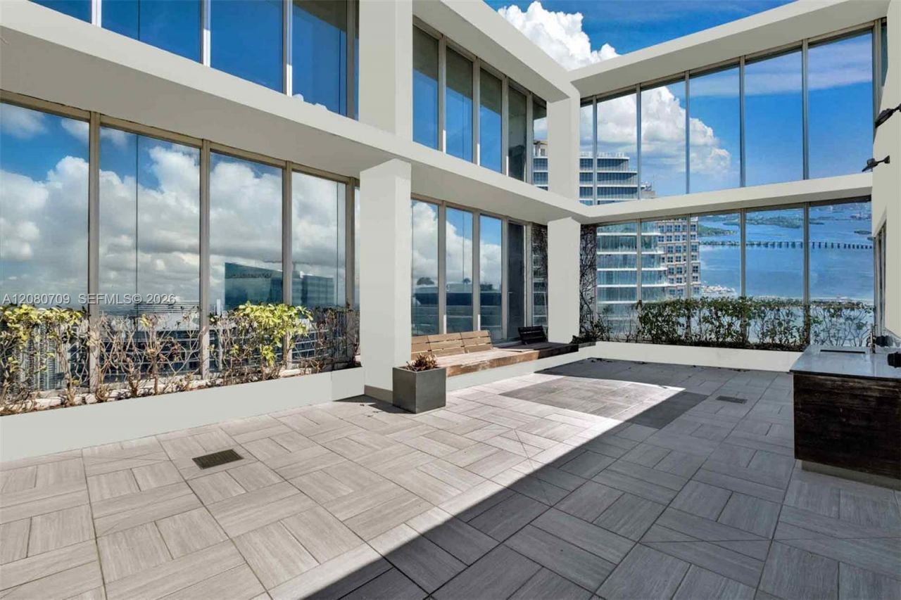 465 Brickell Ave, Unit PH5701, Miami, FL 33131 Photo