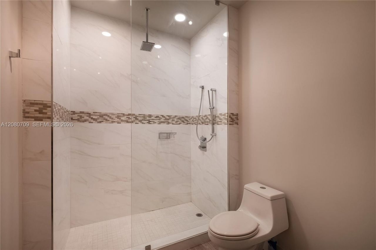 465 Brickell Ave, Unit PH5701, Miami, FL 33131 Photo