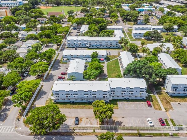 1990 NW 4th Ct , Unit 10, Miami, FL 33136