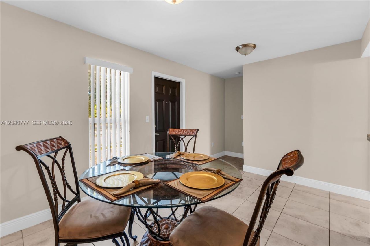 1990 NW 4th Ct , Unit 10, Miami, FL 33136 Photo