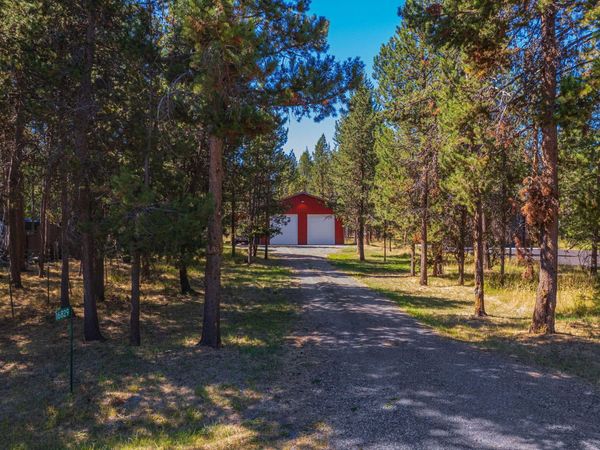 16829 Brenda Drive, Bend, OR 97707