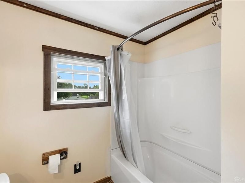 261 E Main Street, Saint Paris, OH 43072 Photo 17