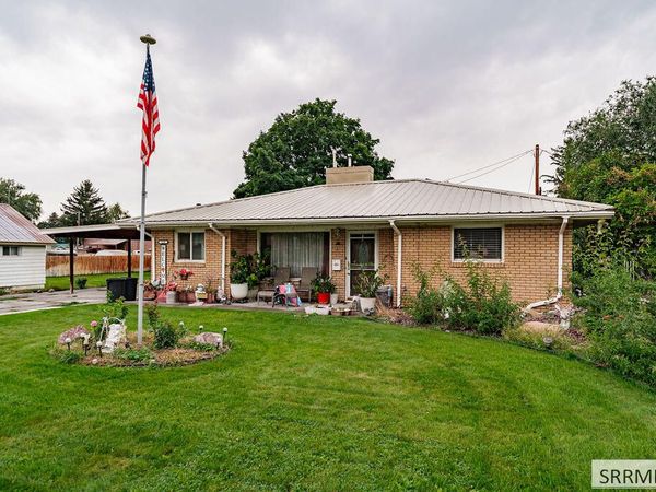 220 S Milton Avenue, SHELLEY, ID 83274