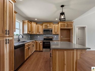 275 J S King Road, Glasgow, KY 42141