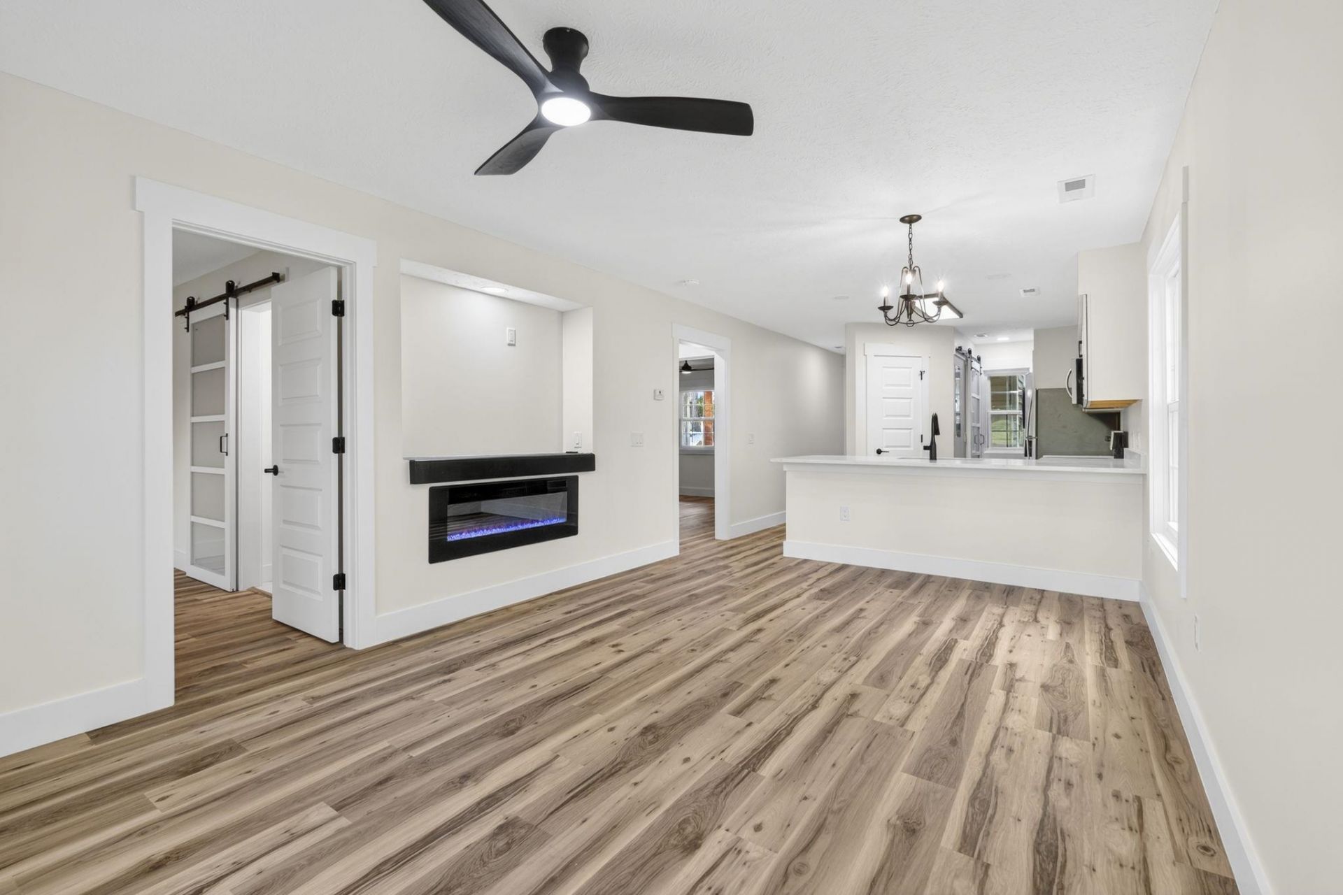 541 White River Dr.  Photo 15