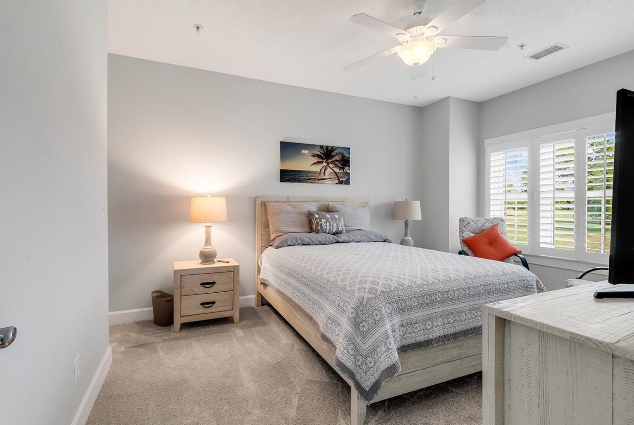 4819 Orchid Way  Photo 12
