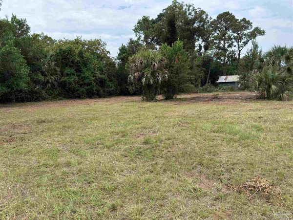 2117 2119 2121 N W St, Pensacola, FL 32505