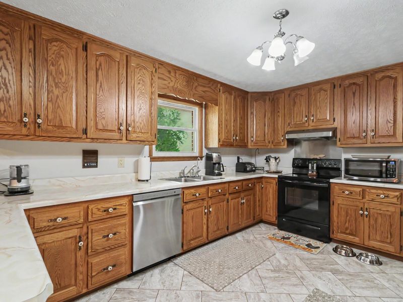 2685 Albright Road, Bucyrus, OH 44820 Photo 16