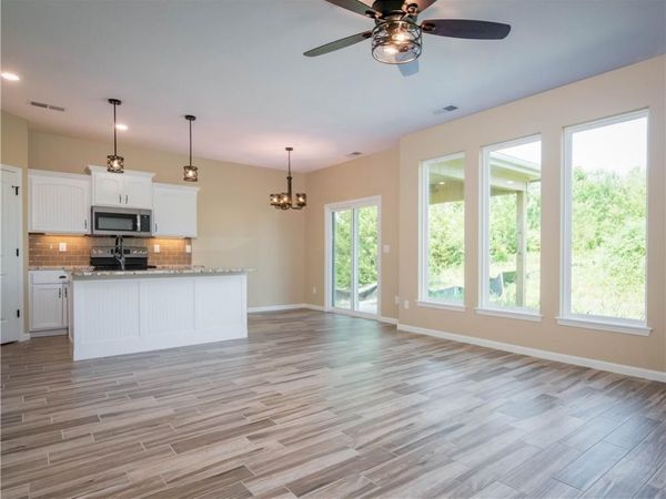 1305 NE White Oaks Lane, Oak Grove, MO 64075