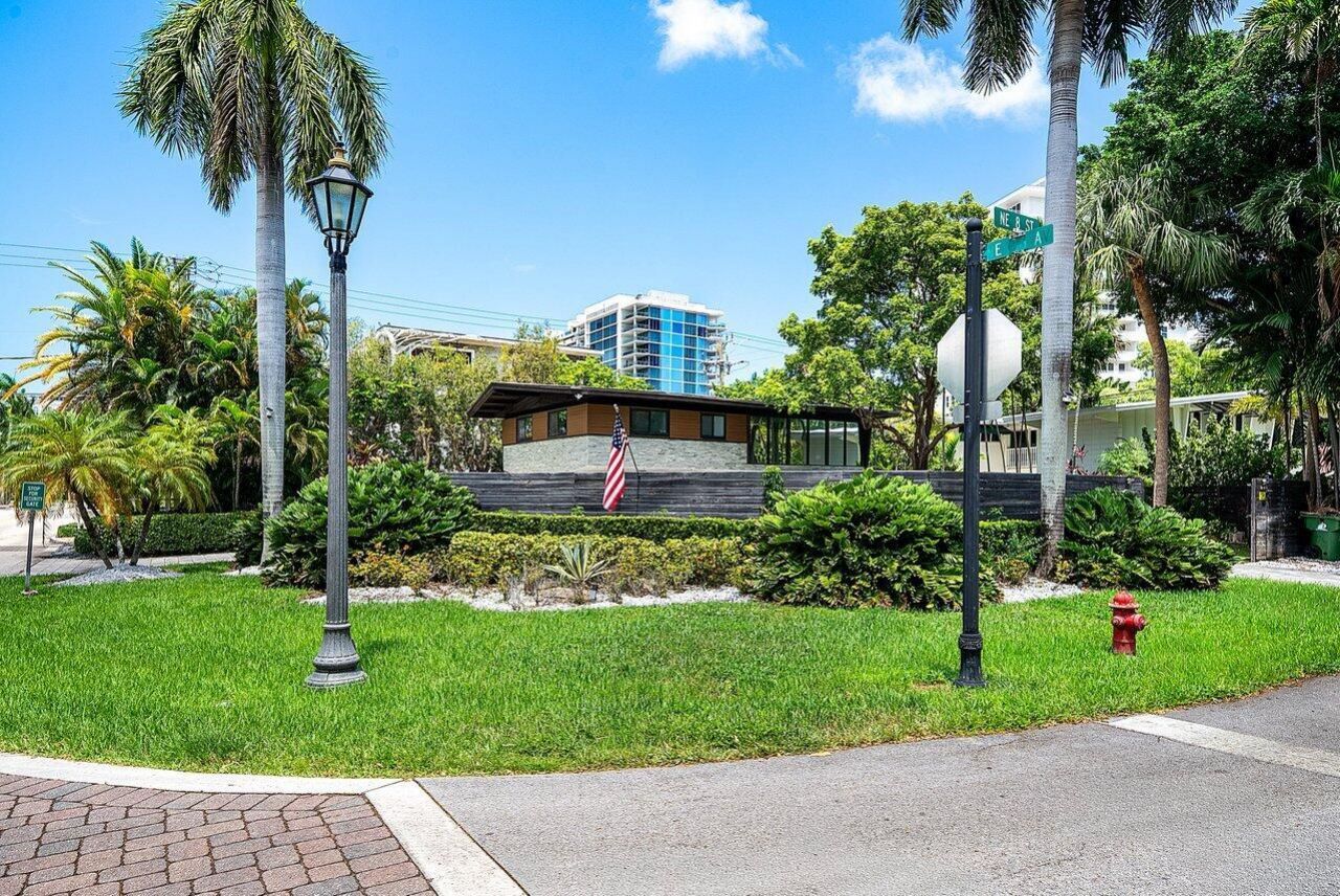 2601 NE 8th Street, Fort Lauderdale, FL 33304 Photo