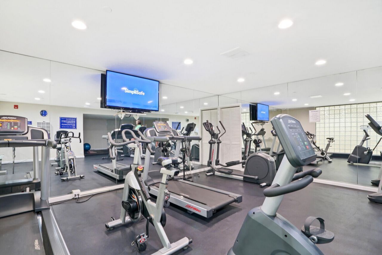 4050 N Ocean Avenue, Unit 401, Singer Island, FL 33404 Photo