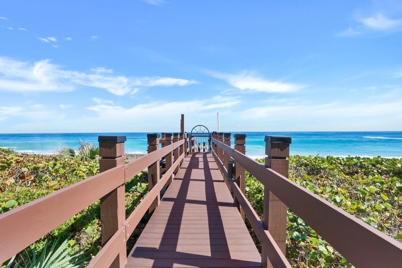 4050 N Ocean Avenue, Unit 401, Singer Island, FL 33404 Photo