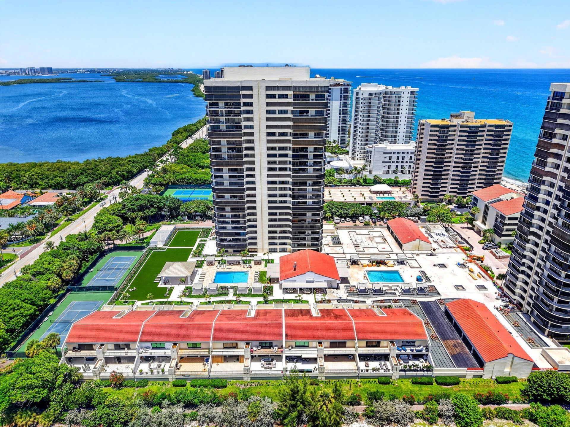 4050 N Ocean Avenue, Unit 401, Singer Island, FL 33404 Photo