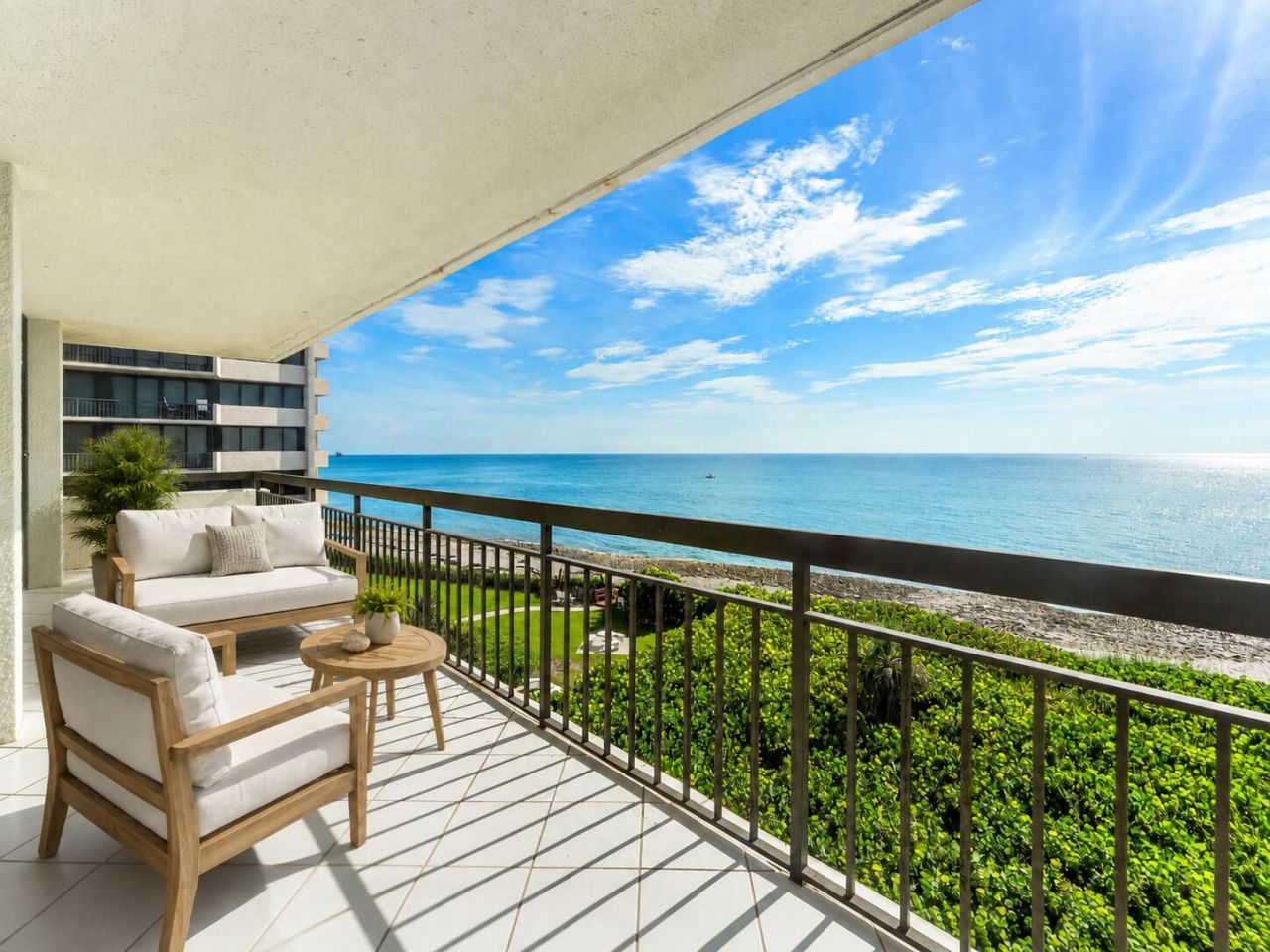 4050 N Ocean Avenue, Unit 401, Singer Island, FL 33404 Photo